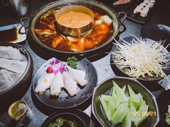 -渝涯重庆豆花老火锅(中赢国际店)