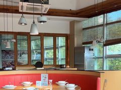 -蜜桃餐厅·伴山(湖滨商业街店)