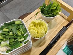 -鲁员外地锅鸡地锅鱼(古墩路店)