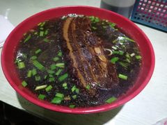 -小龙大肉面馆