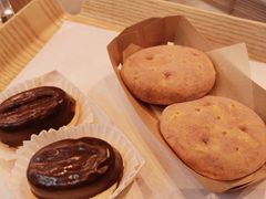 咖啡奶油包-巴黎贝甜(常德路店)