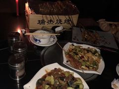 -瑞杰烧烤店·24小时营业(山东路店)