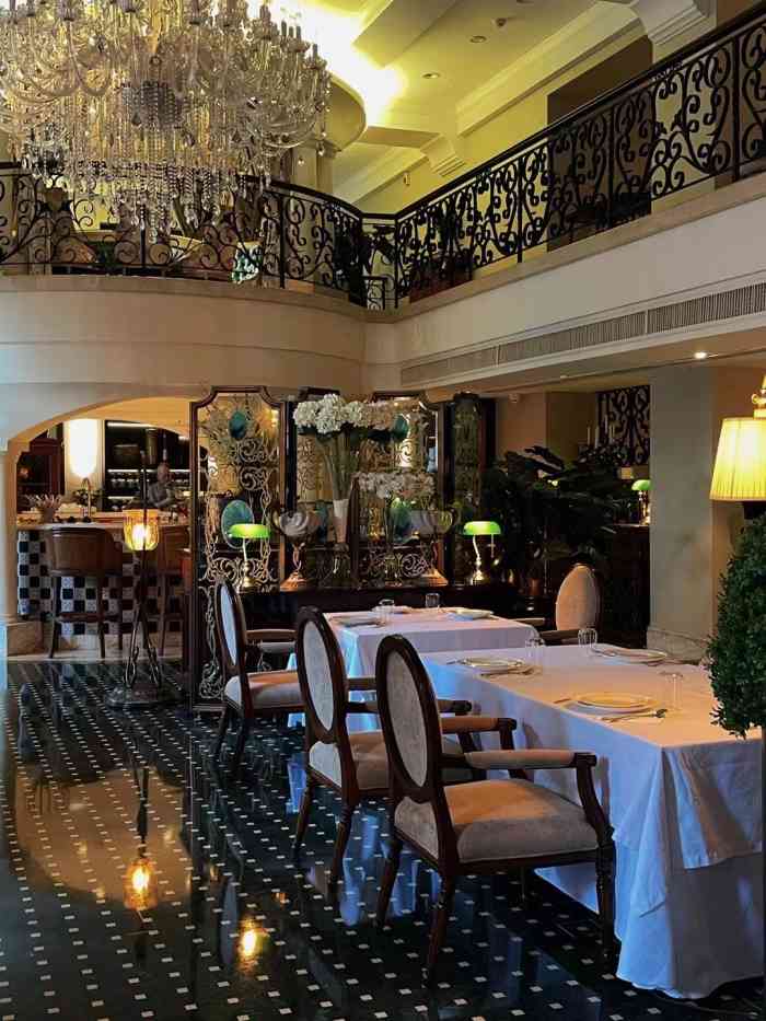 华悦荟·玫瑰园餐厅-"听说来了一位在意大利呆了二十多年的温籍华.