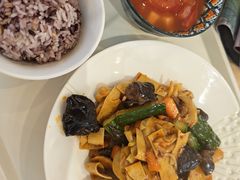 -轻蔬不用等·素食(江苏路店)