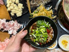 -果松木炭酸菜铜火锅·外婆参鸡汤