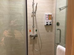 -维也纳酒店(重庆西站巴国城店)