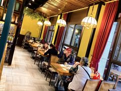 -黄泥岗·地道湖北菜(奥特莱斯店)