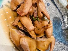 椒泡乳鸽-花城苑广府菜(海心沙店)