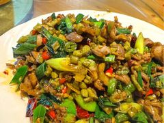 酸豆角鸡胗-汉时湘菜