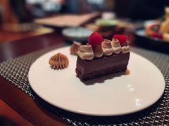 招牌巧克力薄脆蛋糕-杭州西子湖四季酒店-WL BISTRO西湖餐厅(灵隐路店)