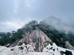 -罗田薄刀峰风景区