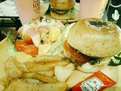 -龙治汉堡(中华城店)