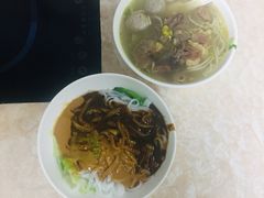 -华威达牛庄(黄埔大道西店)