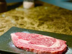 冷藏熟成射和牛现切眼肉-觅福里•熟成和牛餐厅