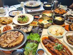 -百年石锅饭(阿里郎美食街店)