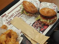 -The Habit Burger Grill 哈比特汉堡(世博店)
