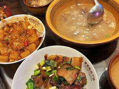 -富正毅三下锅·湘西韵味(天门山索道店)