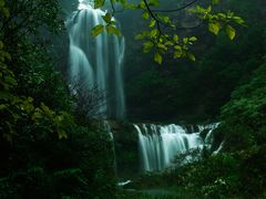 -华蓥山天意谷景区