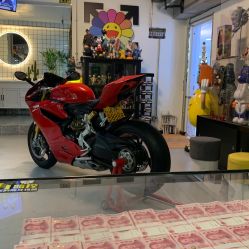 -木子·纹身店TATTOO穿孔·洗纹身
