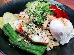 烤三文鱼沙拉-O'mills Sourdough Bakery&Bistro(永嘉路店)