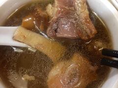 -东巴谷野生菌火锅餐厅