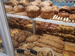 -焙丽拾光(麦凯乐直营店)