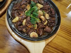 -老东镇啤酒屋海鲜加工·蒸汽海鲜·海鲜烧烤(台东店)