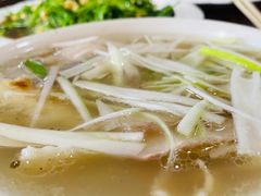 清汤-金卯白肉罩火烧