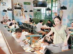 -亚马逊环球美食百汇(新城吾悦广场店)