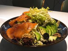 牛油果烟熏三文鱼沙拉-BE BRIGHT KITCHEN(正佳广场店)