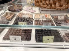 -VENCHI 闻绮(北京国贸商城店)