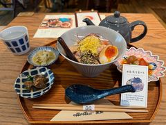 -啢啢茶寮(芳华横街店)