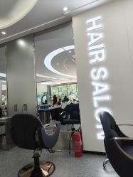 -MOVAN  HAIR莫凡匠人发型屋