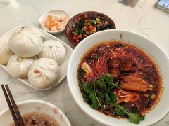 -李与白包子铺(桐梓林店)