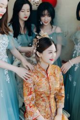 -艾米丽婚纱礼服