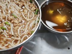 -正宗杨记普洱酸醋米线(总店)