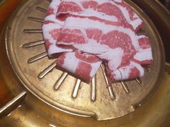 秘制黑猪五花-猪啊牛呀羊啊铜盘烤肉(正大广场店)