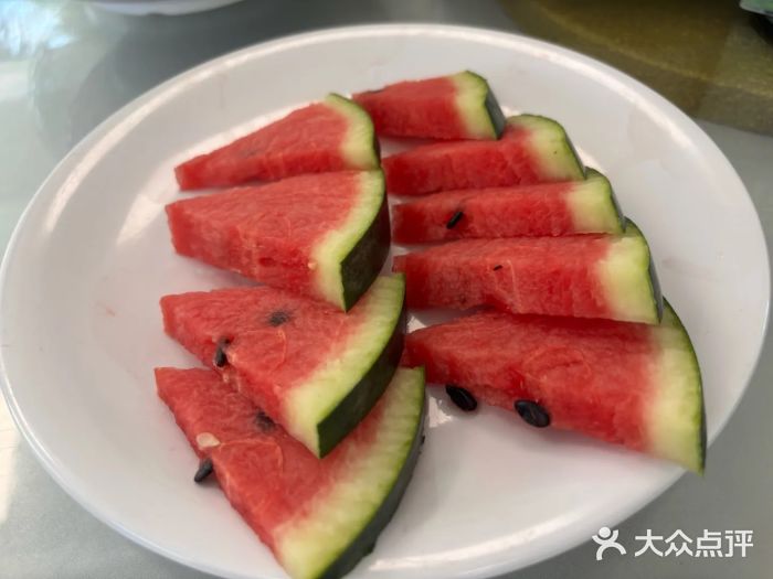 芭厘·农庄老字号.电饭煲五指毛桃焗鸡西瓜图片