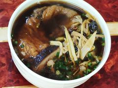 爆鱼焖肉面-小昆山奥灶面