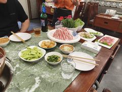 -楼外楼大刀肉传统火锅(西安大路店)
