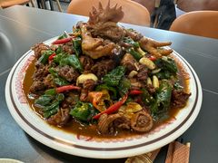 -郑小二山东特色炒鸡店(红小巷店)