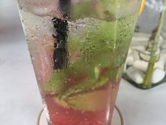 -Sunset Bar(丹绒亚路香格里拉店)