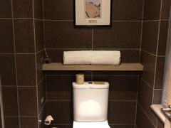 -西安大雁塔科技大学地铁站亚朵酒店