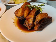 老苏州熏鱼-吴越荣记苏州菜·松鼠桂鱼100%活鱼现做(月光码头店)