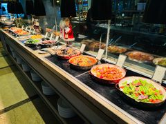 -大中华希尔顿酒店-念自助餐·嗨啤·小龙虾