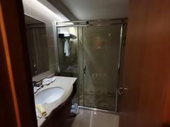 -南洋长胜酒店(广州东站天平架地铁站店)