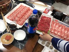 -楼外楼大刀肉传统火锅居(繁荣路店)