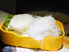 -运气牛自助酱大骨火锅(南京东路店)