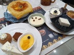 -金马门国际美食百汇(珞喻路店)