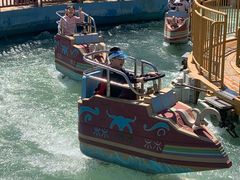 -七彩云南欢乐世界